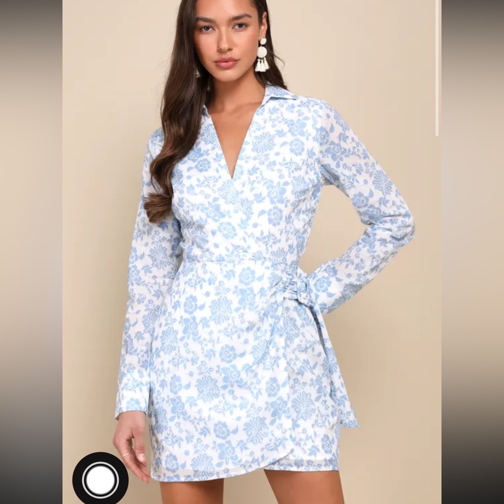 Lulus blue and white long sleeve dress